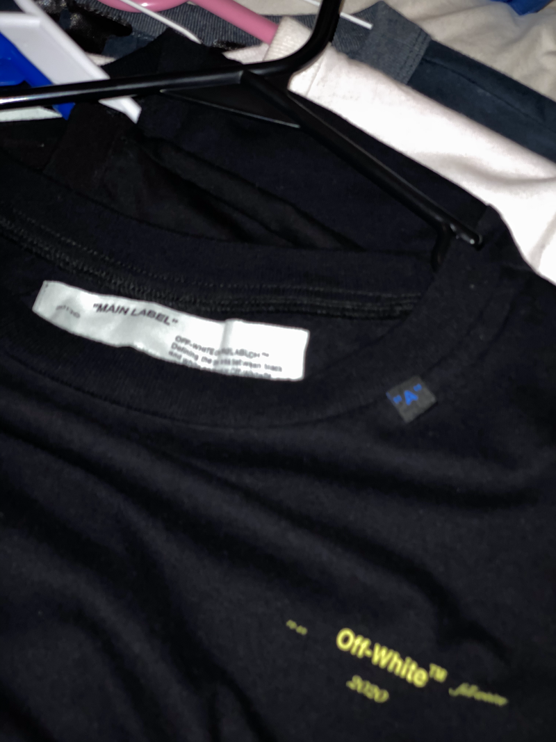 Off-White Acrylic Arrows Tee