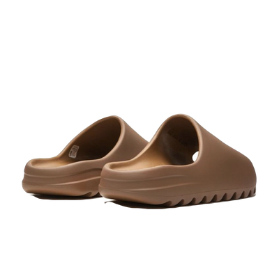 Yeezy Slide “Core”